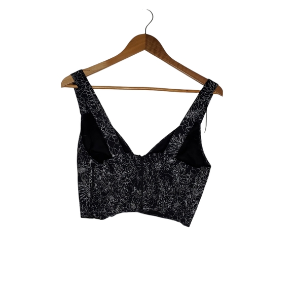 AMUR Linear Floral Crop Top Size L NWT